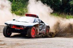 张弛赢不了新能源赛车，因为时代接受了