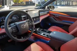 广汽丰田2026款凯美瑞正式上市 增加2.0L运动Lite版