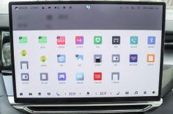 极氪009光辉推出冰玉白车身配色 售价78.90万起