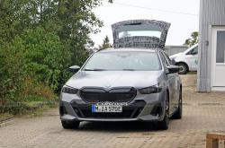 很帅很优雅 可惜国内无缘 全新宝马5系/i5旅行版官图发布