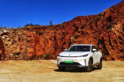 车评人吴佩：P1+P3串并联——中国用户用脚投出来的票