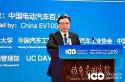 欧阳明高炮轰：电动汽车是汽车低碳化主流技术，efuel不是