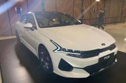 采用溜背式设计 全新起亚K4官图正式发布