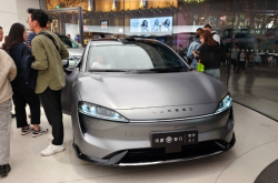 新款智界S7正式上市 售24.98-34.98万元