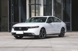 混动家轿来了新选择 风云A8 127长续航版预售价13万元起