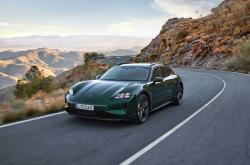 强者愈强 海外抢先试新款保时捷Taycan