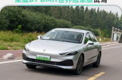 上汽荣威纯电D6官图发布 有望近期上市