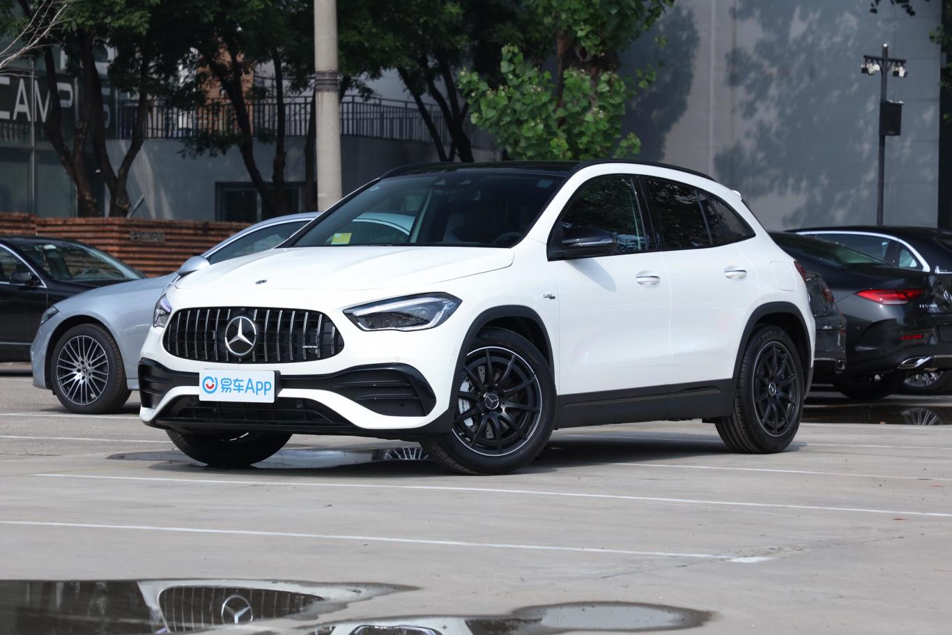 新款AMG GLA 35 4MATIC上市 售价44.55万
