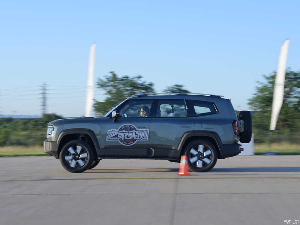 《混动SUV TOP10横评》深蓝G318解析