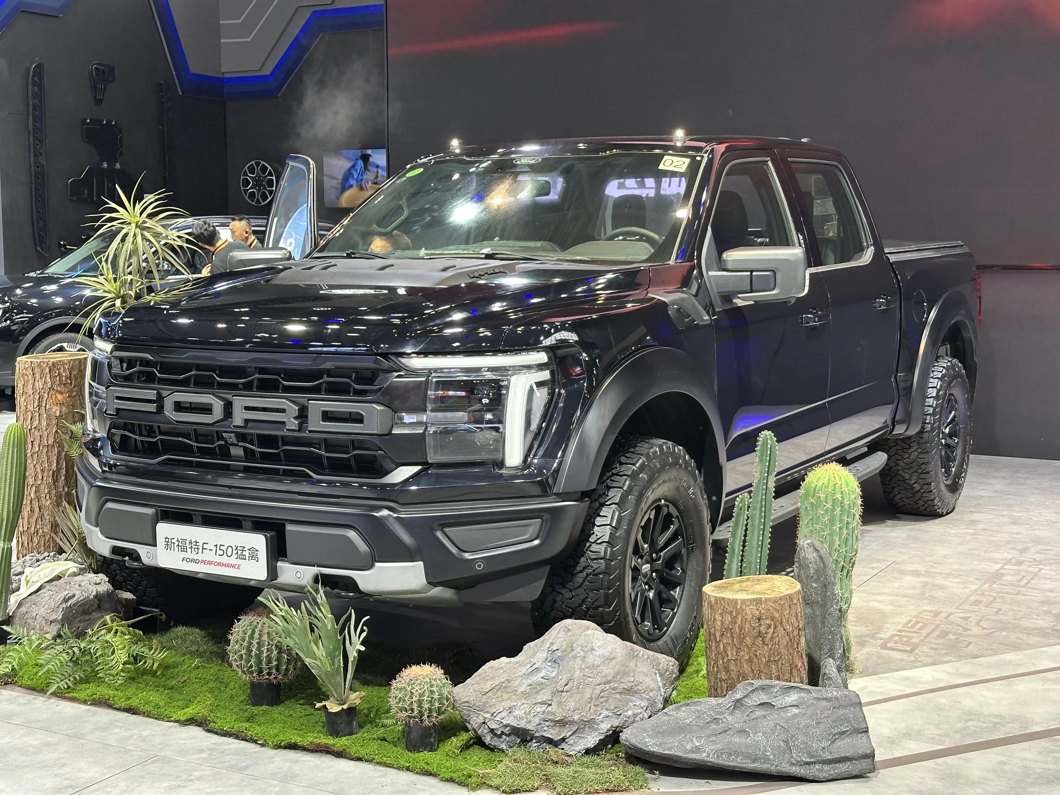 新款福特F-150猛禽正式上市 售价82.88万