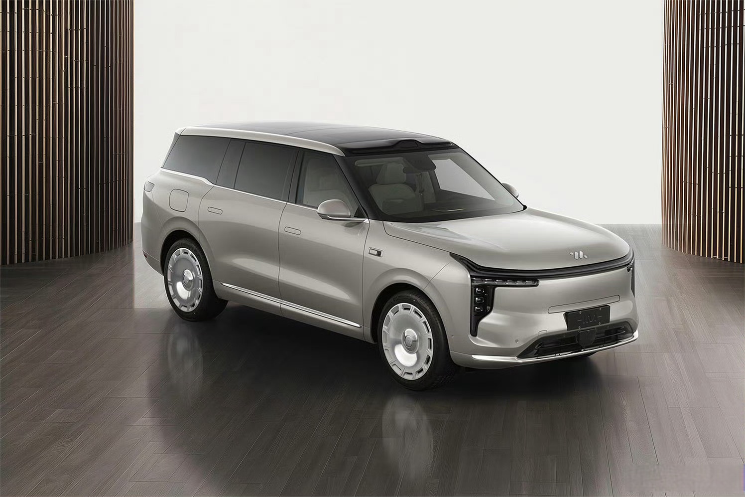 智己LS9开启预售 预售价34.69-37.69万