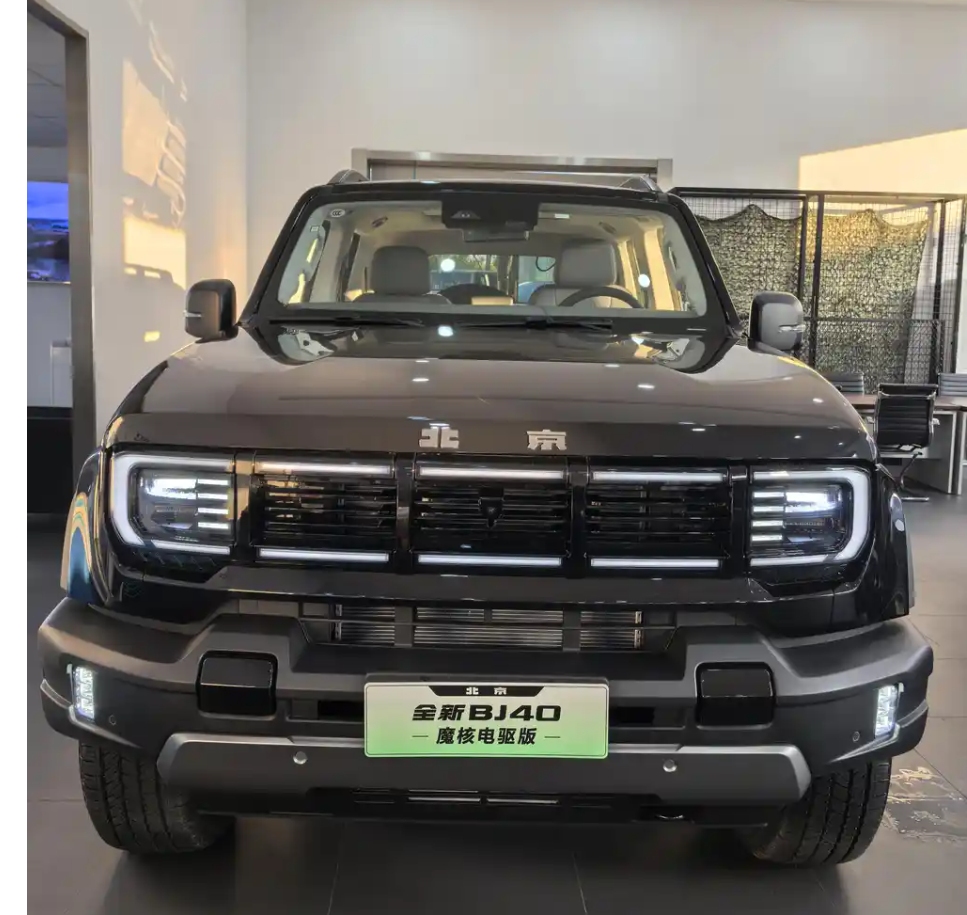 北京越野BJ40增程元境智行版上市 售价20.48万