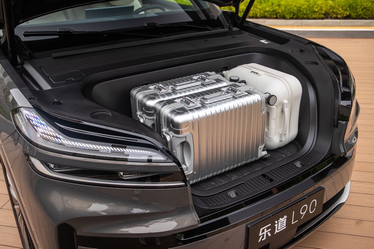 乐道L90黑骑士特别版上市 售价30.98万