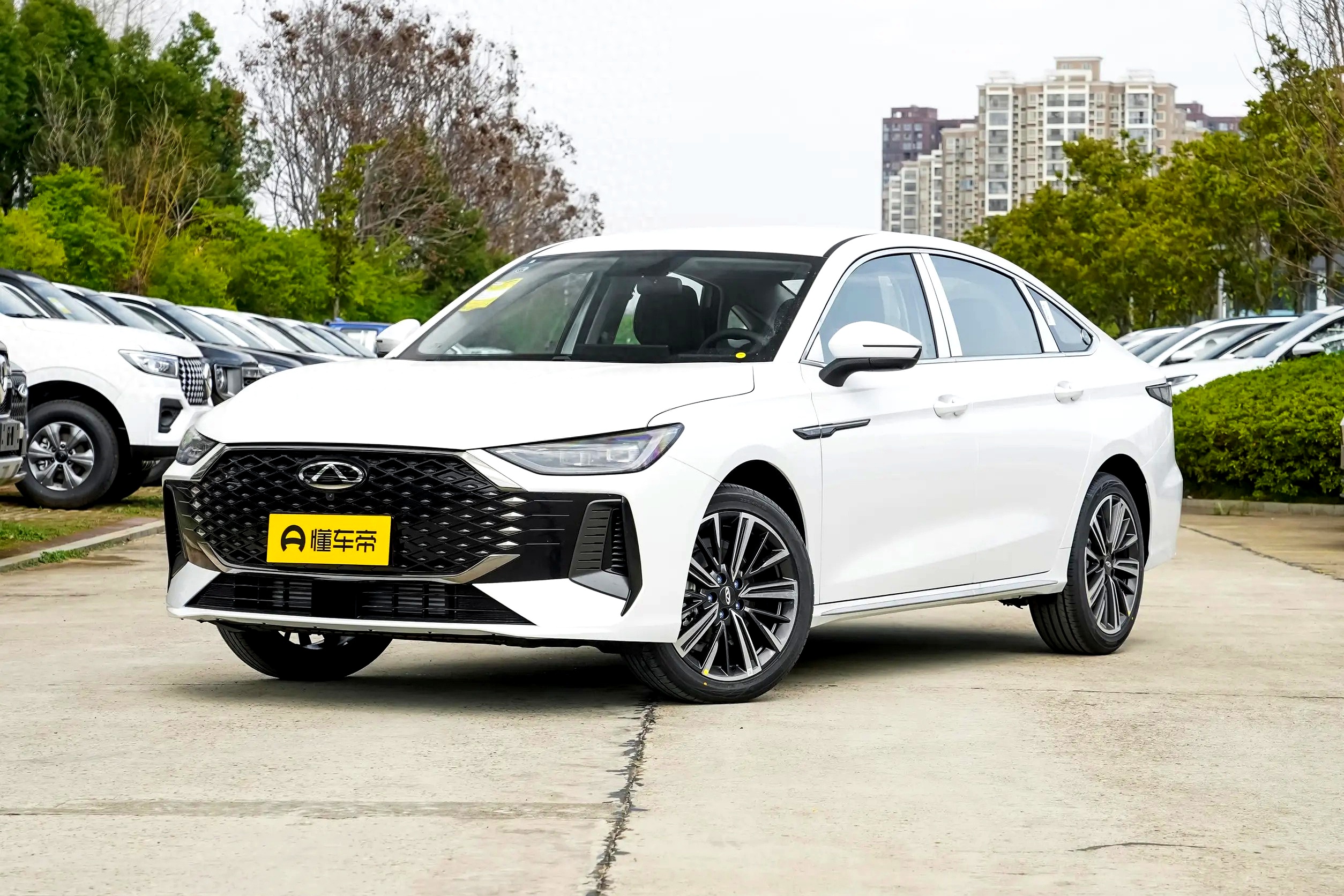 奇瑞艾瑞泽8 PRO 400T车型上市 售价14.79万