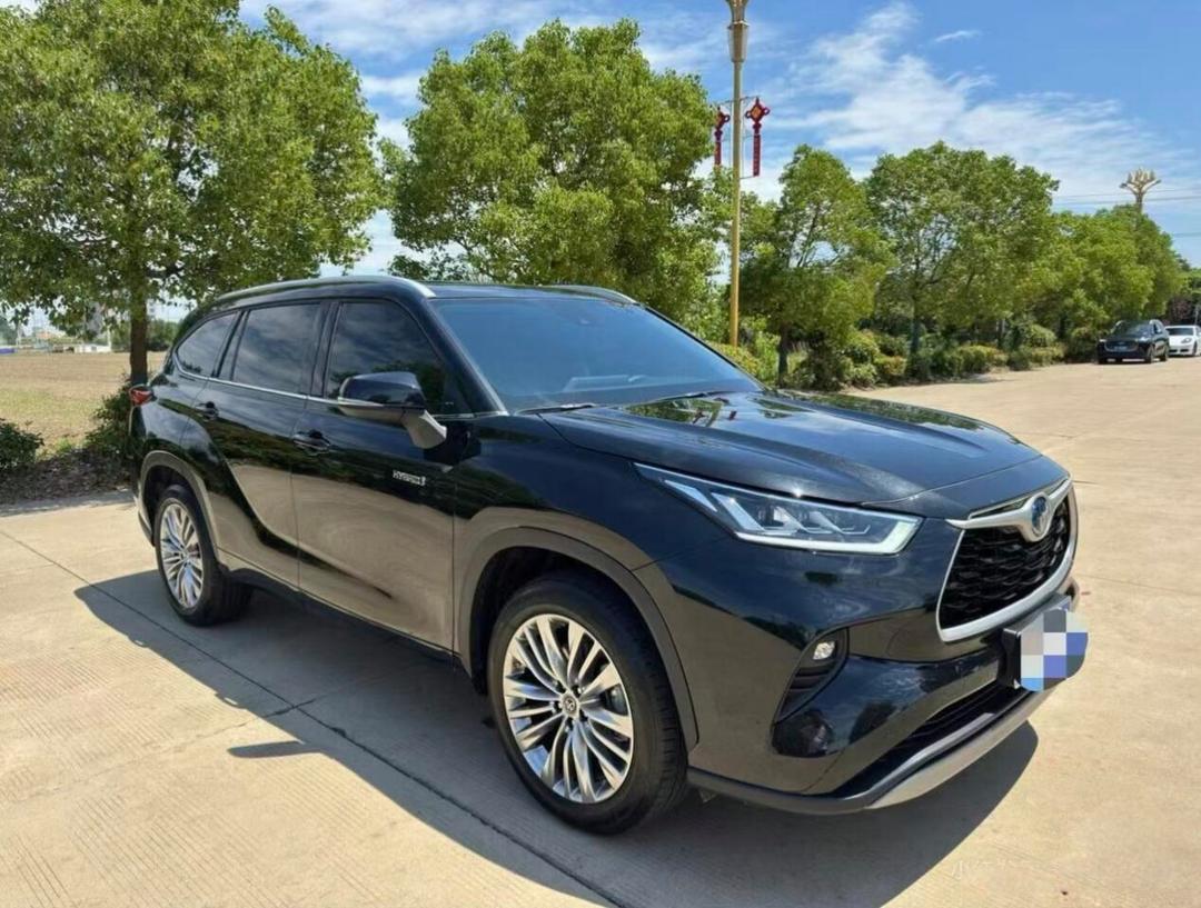 更年轻的全新第四代汉兰达 还是同级标杆/空间更大了